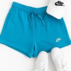 Nike Sportswear Phoenix Fleece Women's High-Waisted Athletic Athleisure Shorts L